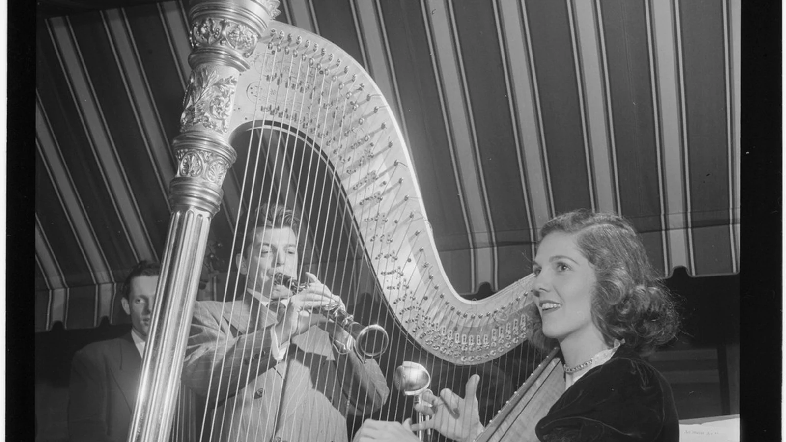 Gottlieb, William P., 1917-, photographer. [Portrait of Joe Marsala and Adele Girard, Hickory House, New York, N.Y., between 1946 and 1948] 1 negative : b&w ; 2 1/4 x 2 1/4 in. Notes: Gottlieb Collection Assignment No. 226 Reference print a