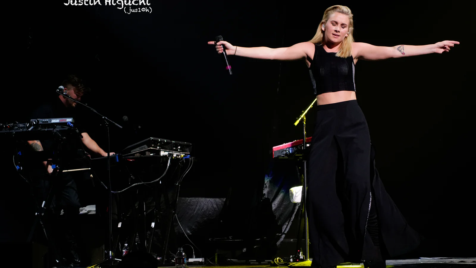 Broods (Caleb and Georgia Nott) performing live at Staples Center in downtown Los Angeles California on Friday April 8th, 2016. Broods opened for Ellie Goulding on her "Delirium" world tour.