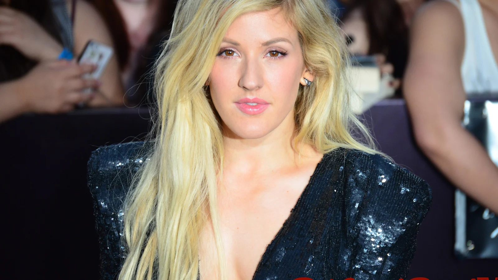 Singer Ellie Goulding at the film premiere of "Divergent" on March 18, 2014