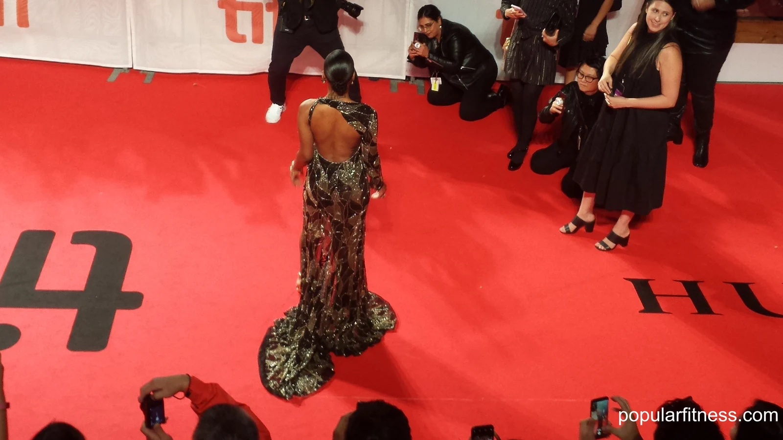 from <a href="https://www.popularfitness.com" rel="noreferrer nofollow">www.popularfitness.com</a> Acrtress Keke Palmer wearing a long gorgeouis gown at Toronto film festival - tiff.