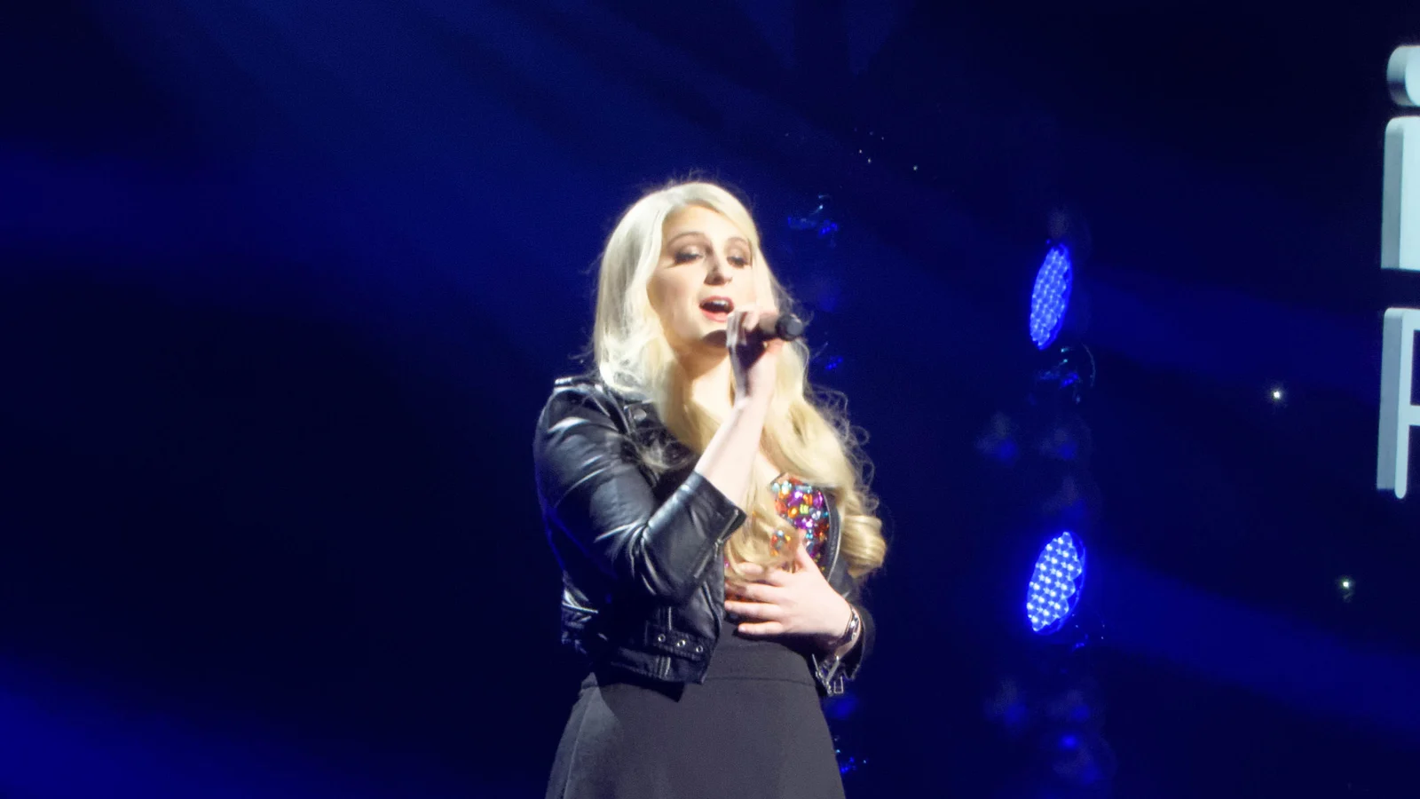 Q102 Philly Jingle Ball 2014