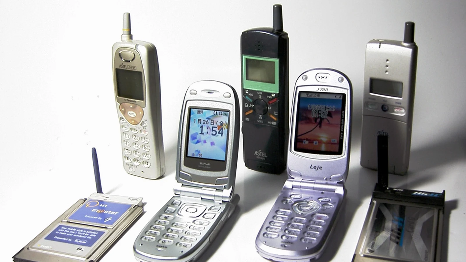 Personal Handy-phone System (PHS) A271/AP-33/AM-15/P-inm@ster/AH-G10/J700/SA3001V Mobile_phone_PHS_Japan_1997-2003