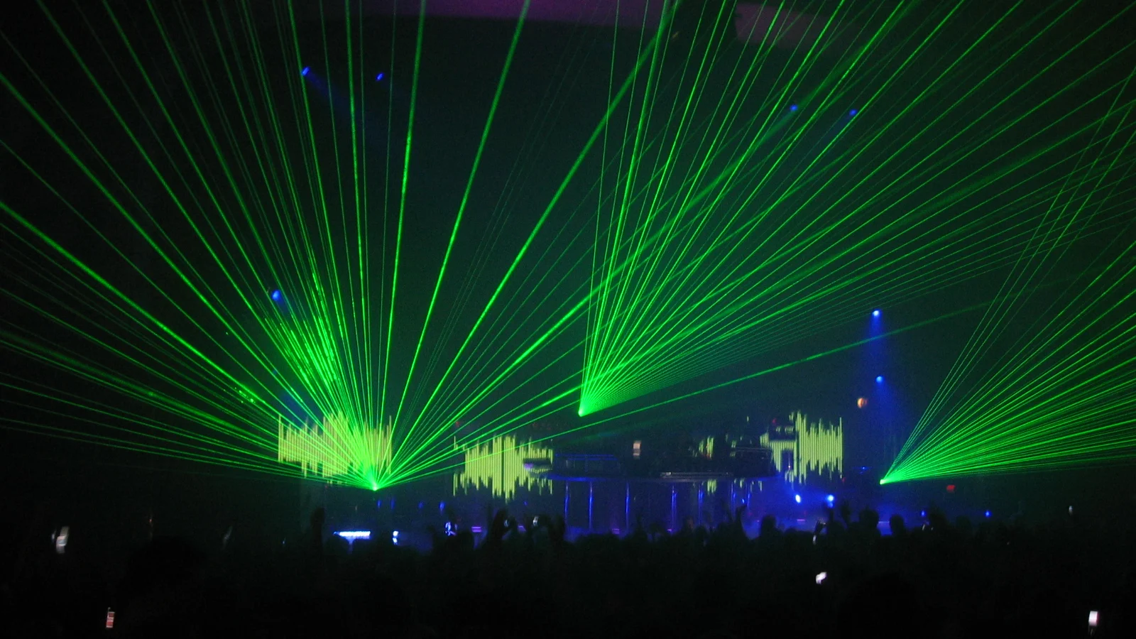 Chemical Brothers live 2005.