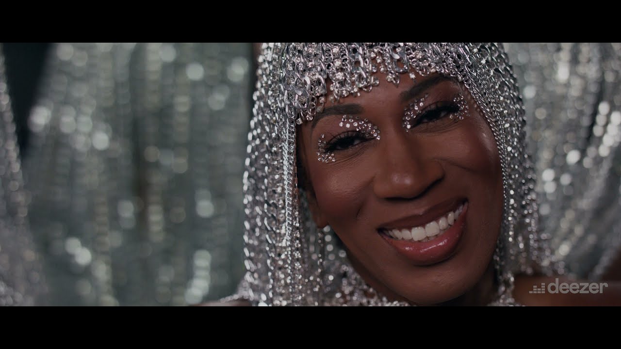 Mila Jam - It's Raining Them (Official Music Video)