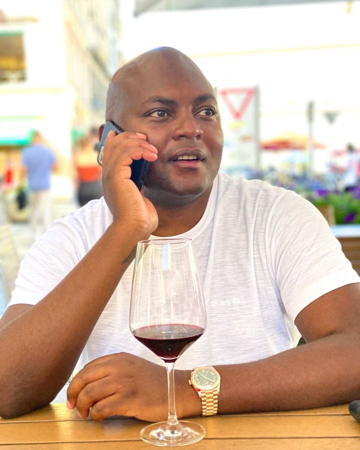 Dj Euphonik Playfully Schools Esona To Put &Quot;Some Respek&Quot; On His Father Black Coffee'S Name As He Fills Out Msg 1