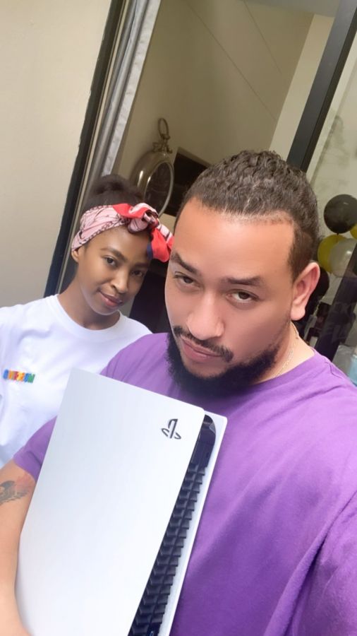 Aka Celebrates His Ps5 Gift From Nelli Tembe 4