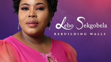 Lebo Sekgobela – Rebuilding Walls (Live)