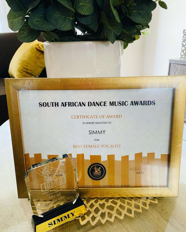 Simmy Awarded &Quot;Best Female Vocalist&Quot; By South African Dance Music Awards 3