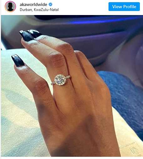 Engaged: Dj Zinhle Trends As Aka Gives New Girlfriend Nelli An Engagement Ring 2