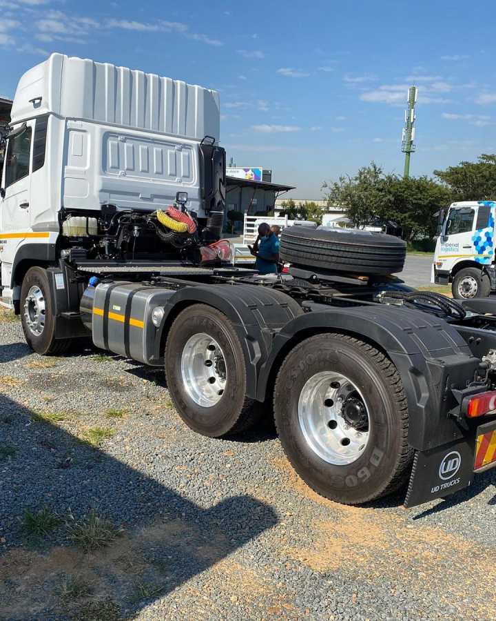 Shimza Buys His 1St Truck For Logistics Business 3