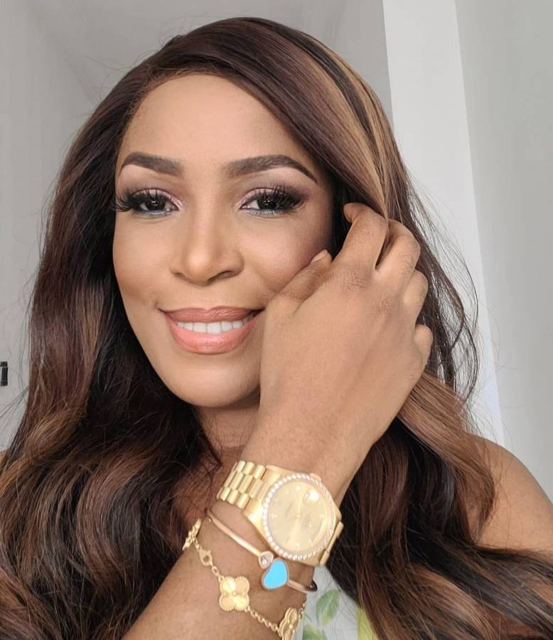 Linda Ikeji Biography: Age, Net Worth, House, Baby Daddy, Son, Movies, Cars, Contact Email & Phone Number