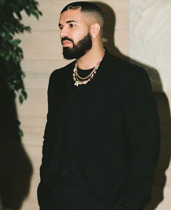 Drake Endorses Young Zimbabwean Artist 1
