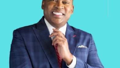 Robert Marawa Clinches Deal With Arena Holdings, Returns To Radio