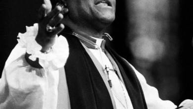 Tweeps Insist That Archbishop Desmond Tutu Be Remembered For What He Did To Winnie Mandela