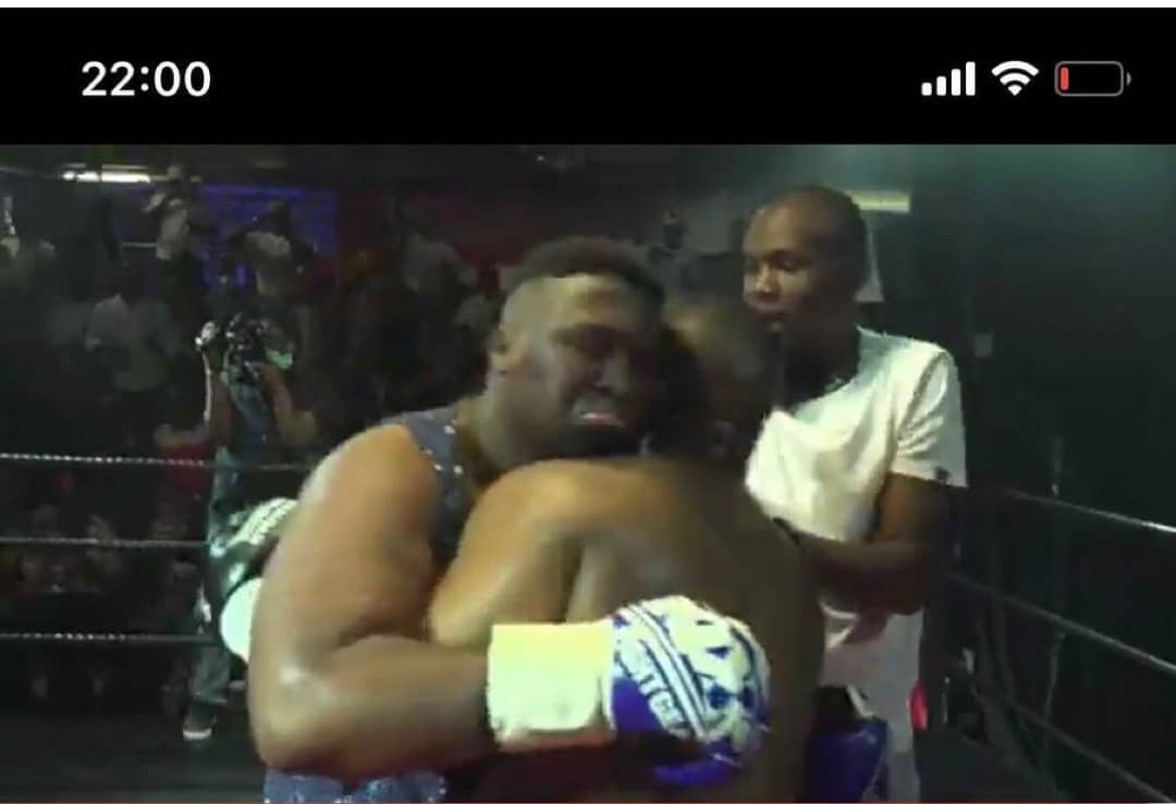#Famevsclout: Watch Cassper Nyovest Demolish Slik Talk In A Boxing Match 3