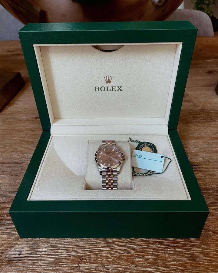 Nadia Nakai Shows Off Her New Rolex Wristwatch 2