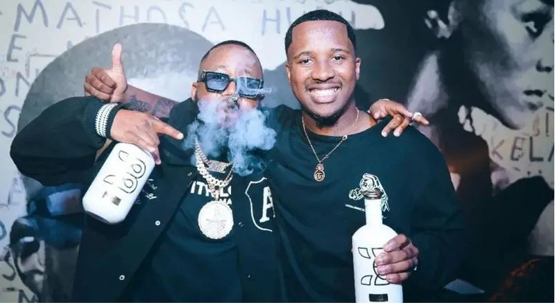 Surprise As Andile Mpisane Pops Into Club Konka To Support Cassper Nyovest