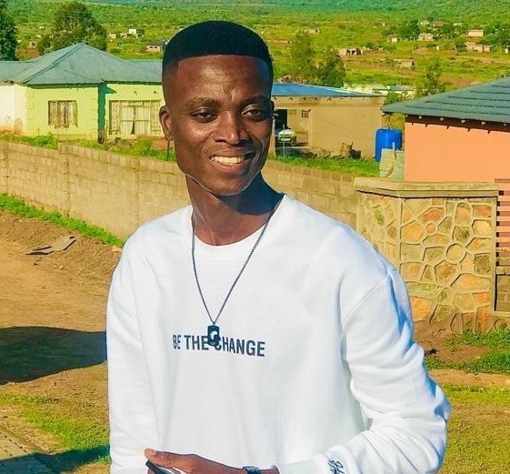 Pic: King Monada Celebrates Completing His New Mansion