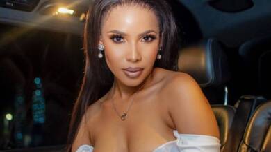 Thuli Phongolo’s Bouquet Of Red Roses Leaves Mzansi Guessing