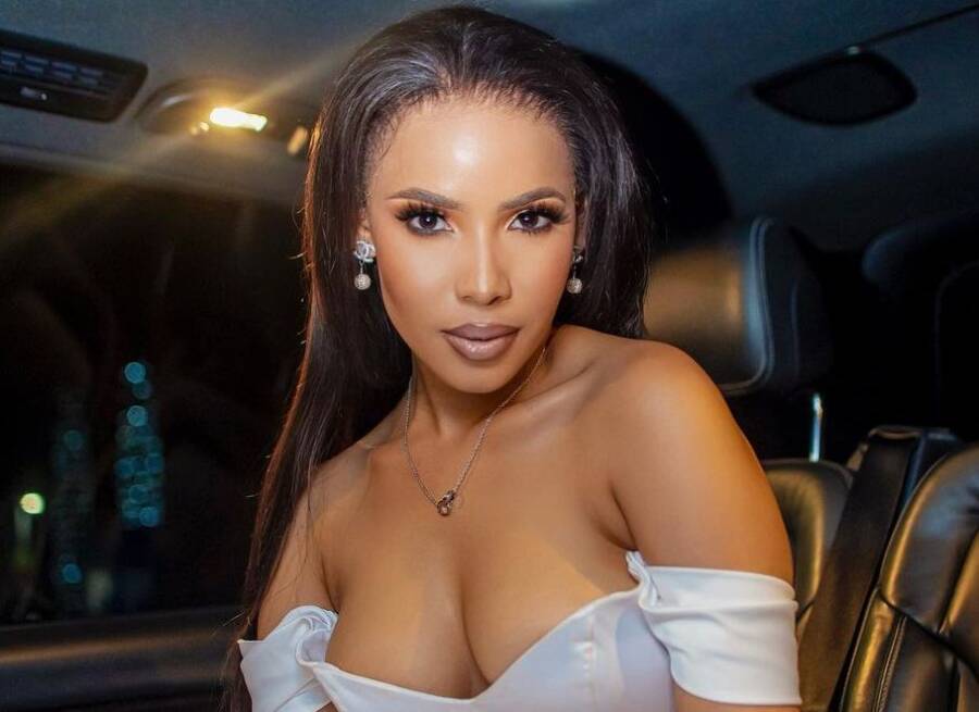Thuli Phongolo’s Bouquet Of Red Roses Leaves Mzansi Guessing