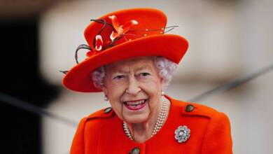 The Emotional Moment Queen Elizabeth II Wept at the Duke of Edinburgh’s Memorial