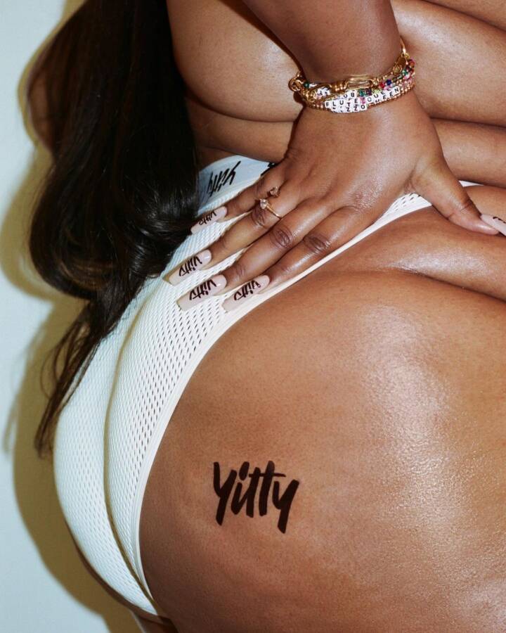 Celebrate That Curve - Lizzo Launching Shapewear Line Called Yitty 3