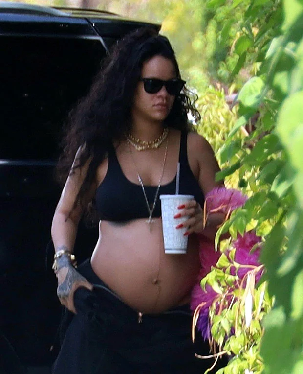 Pics: Rihanna Flexes Baby Bump In Bra &Amp; Baggy Trousers 2
