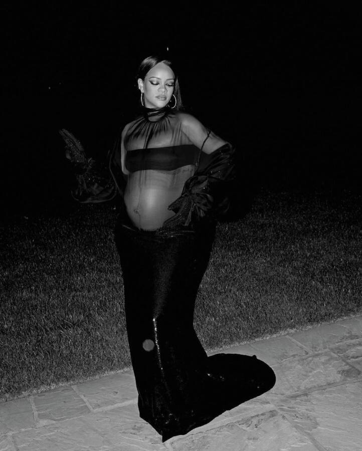 The Tigress: Rihanna Cradles Baby Bump, Says Her Kids Are Not To Be Messed With (Pics) 5