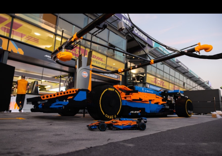 In Pictures: Lego Unveils Massive Formula 1 Race Car 4