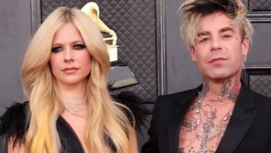 Tweet: Avril Lavigne Excited to be Engaged to Mod Sun
