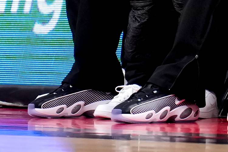 Again, Drake Spotted Rocking Another Nocta X Nike Zoom Flight 95 2