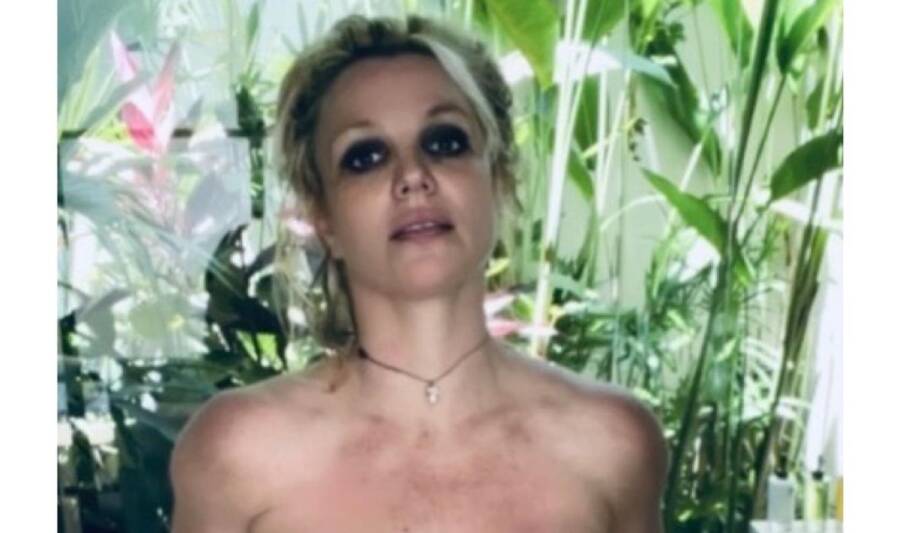 Fans Unimpressed With Britney Spears’ Instagram Nudes Storm