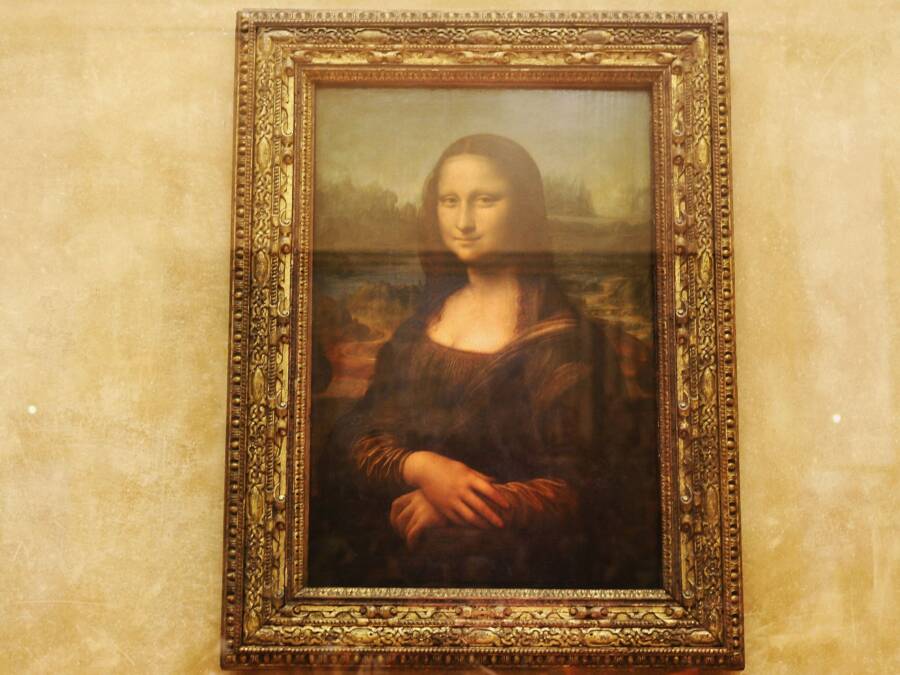Video: Man Arrested Trying To Deface The Mona Lisa In Paris
