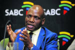 Hlaudi Motsoeneng Biography: Age, Net Worth, Wife, Political Party, Qualifications, House, Daughter & Salary