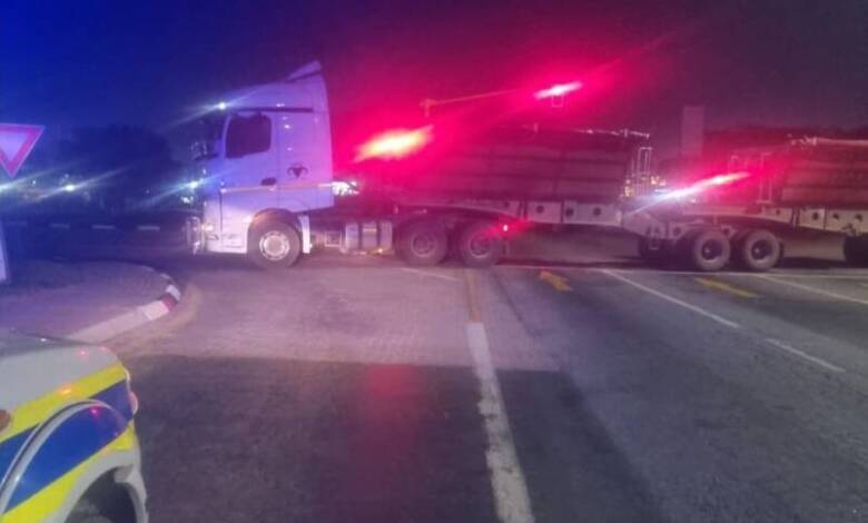 National Shutdown Imminent As Trucks Blockade The N4