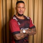 Elton Jantjies Biography: Age, Wife, Height, Mother, Brother, Cars, House, Salary, Net Worth & Position