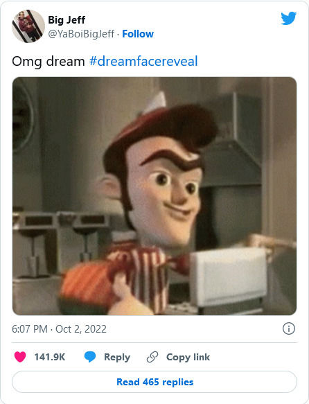 Minecraft star Dream trolls fans with a fake face reveal on Twitter