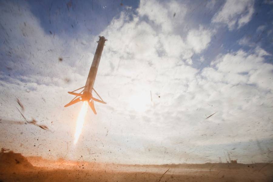Space X Rekor Sukses Dalam Misi Berat Falcon Pertama Sejak 2019