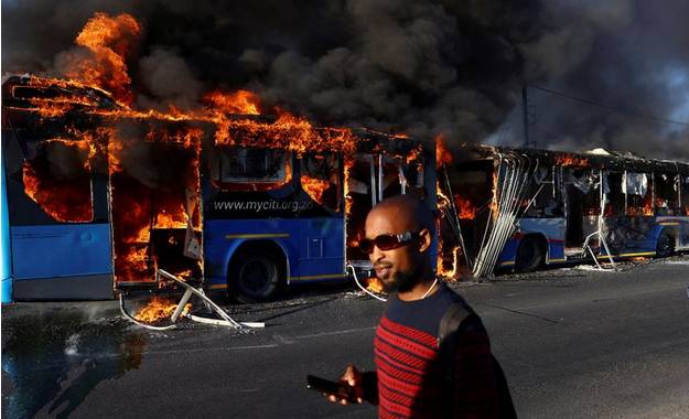 Taxi Strike: Amid Fears Of Violence, Police Step Out In Full Force 1