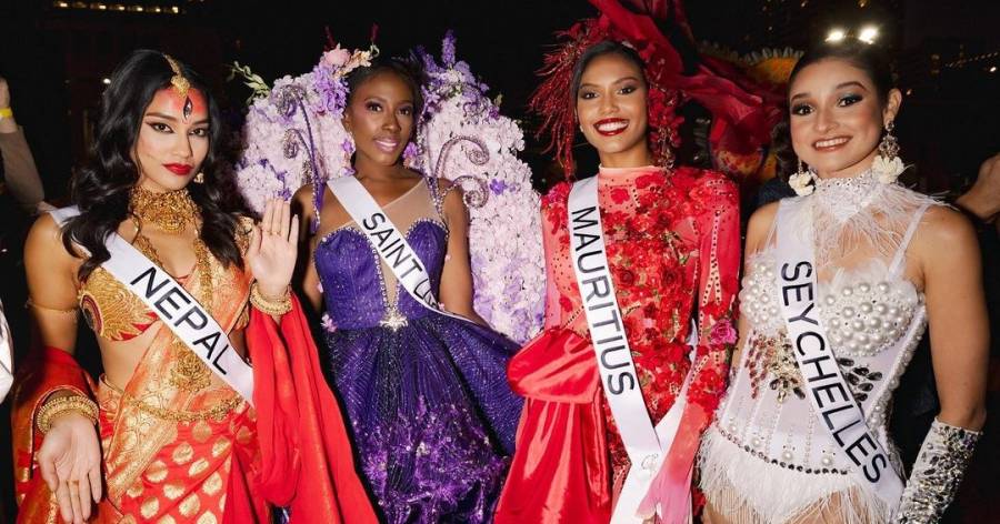 Dalam Gambar: Kandidat Miss Universe 2022 Melangkah ke New Orleans Untuk Bergabung Dengan Parade Joan Of Arc