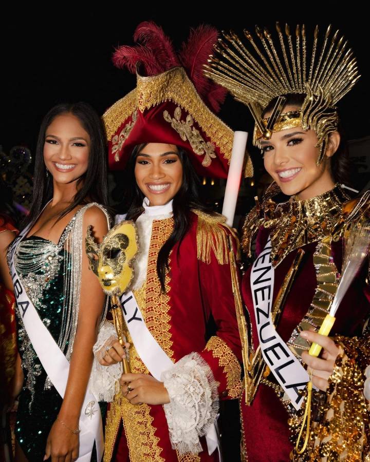 In Pictures: Miss Universe 2022 Candidates Strut Down New Orleans For The Join Joan Of Arc Parade 2
