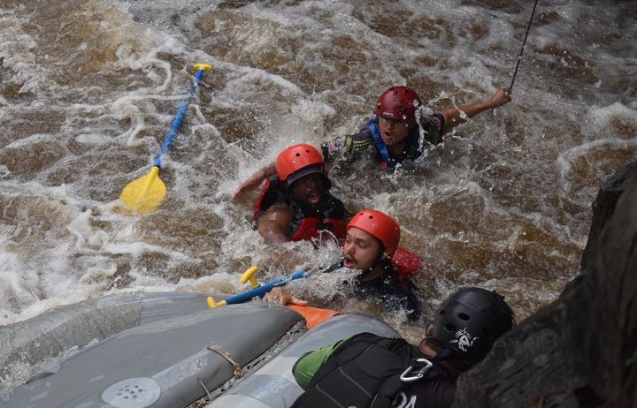 Mzansi Reacts Hilariously To Trevor Noah And Friends' White Water River Rafting Ending 1