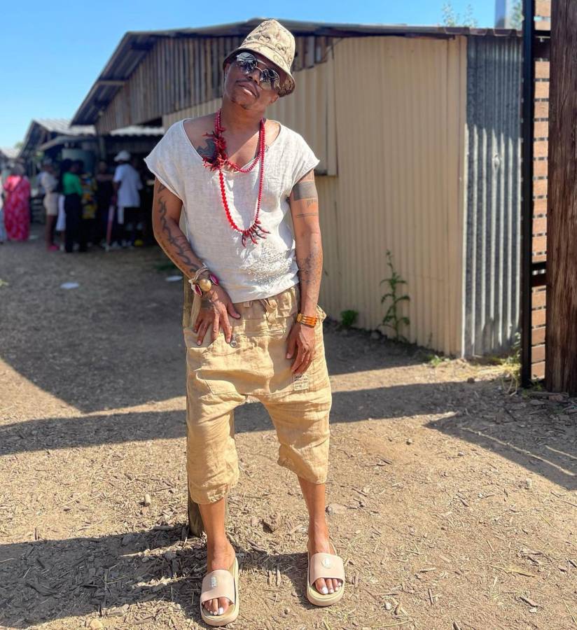 Mzansi Curious As Somizi Shares Pictures Of Him Getting Cozy With Vusi Nova At Fourways Farmers Market 2