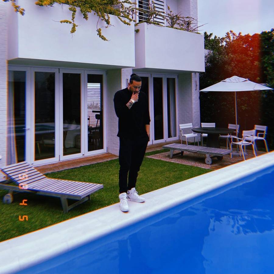 Pictures &Amp; Video: A Look In Aka'S Plush Bryanston'S Mansion 3