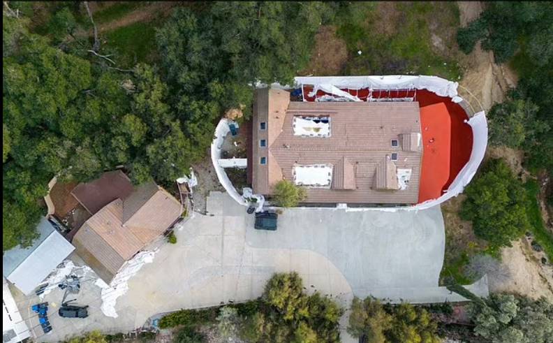 Kanye West'S $2.2 Million Los Angeles Ranch In A State Of Abandonment (Pictures) 3