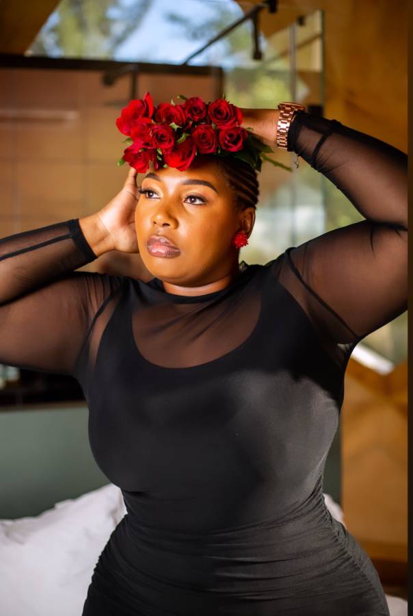 Mzansi Excited As Laconco Reveals Hourglass Figure To Celebrate Valentine’s Day (Pictures) 3