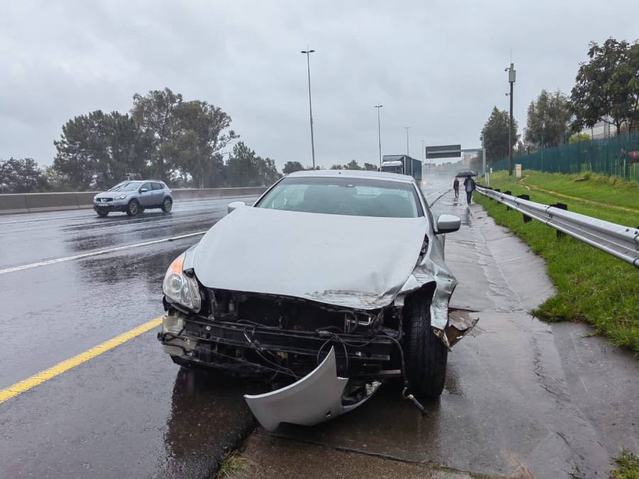 In Pictures: Maps Mapoyane’s Mother Survives Ghastly Car Crash On The N3 4