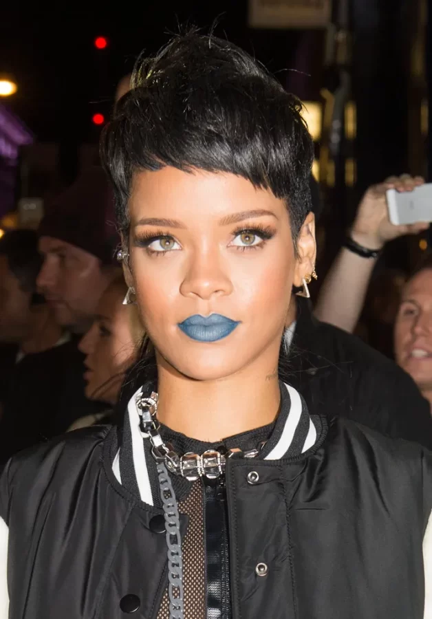 Pertunjukan Paruh Waktu Super Bowl: Rihanna Mengungkapkan Dia Hamil Anak Kedua