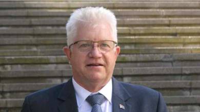 Alan Winde Biography, Age, Wife, Children, Net Worth, Qualifications, Salary, Electricity & Contact Details