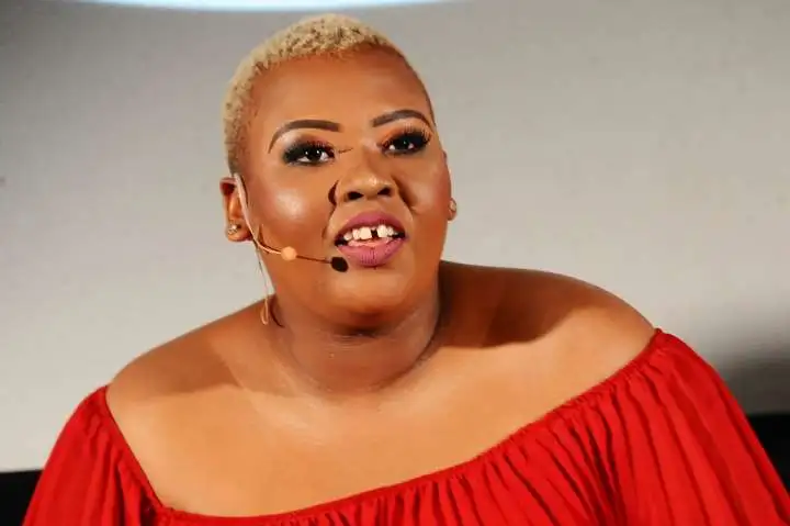 Mzansi Backs Anele Mdoda As She Claps Back At Nando’s Over Dirty Coin Comment